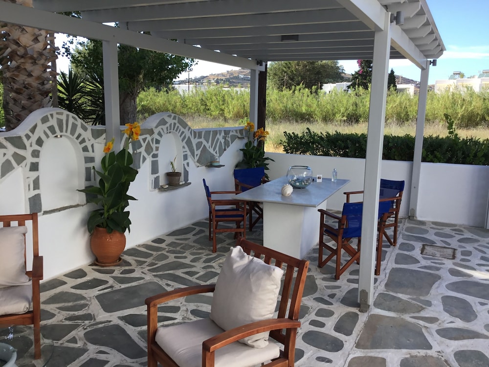 paros