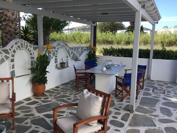 paros