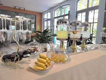 Sora Hotel,,2 star