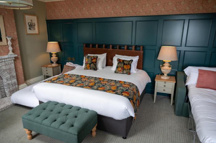 the royal inn by chef and brewer