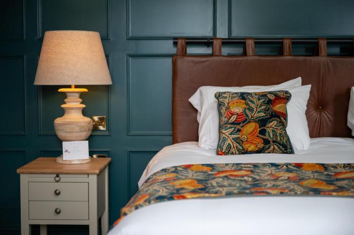 the royal inn by chef and brewer