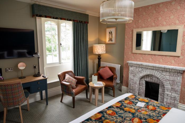 the royal inn by chef and brewer