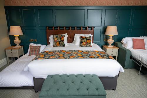 the royal inn by chef and brewer