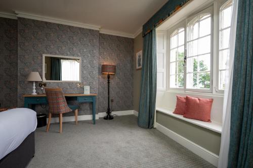 the royal inn by chef and brewer