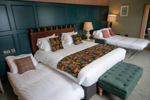 the royal inn by chef and brewer