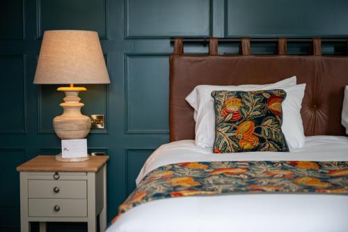 the royal inn by chef and brewer