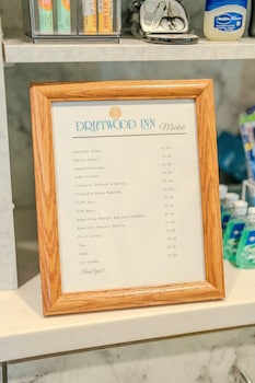Driftwood Inn,,2 star