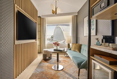hyatt regency london olympia