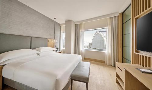 hyatt regency london olympia