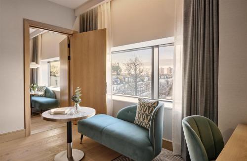 hyatt regency london olympia
