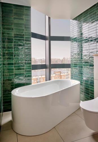 hyatt regency london olympia