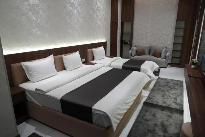 ninety boutique hotel