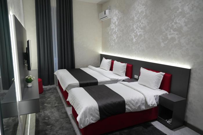 ninety boutique hotel