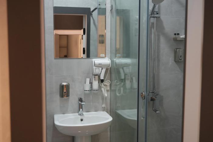 ninety boutique hotel
