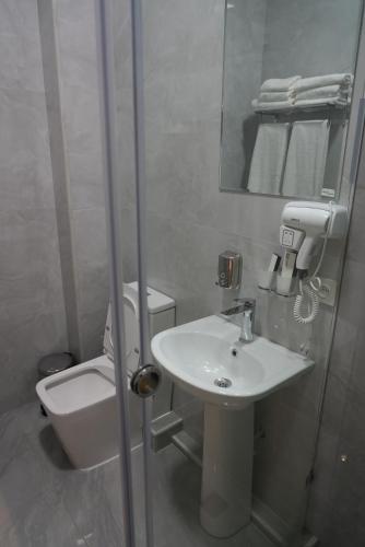 ninety boutique hotel