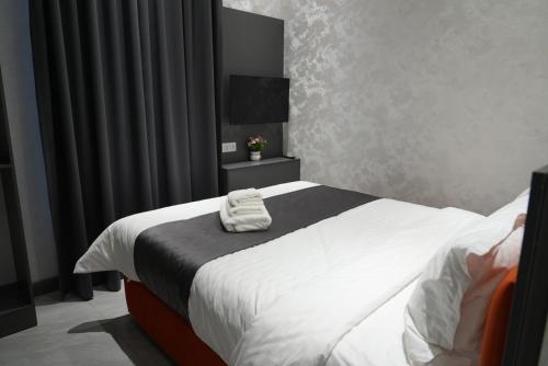 ninety boutique hotel