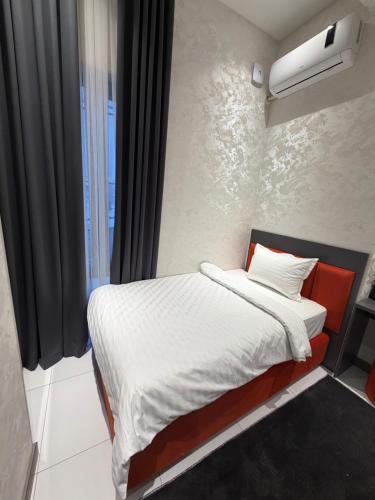 ninety boutique hotel