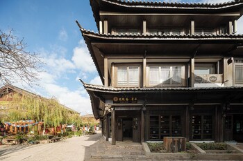 floral lux hotel qinghe hotel