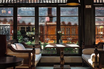 floral lux hotel qinghe hotel