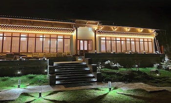 Highland Luxury Glamping Resort & Spa,,4 star