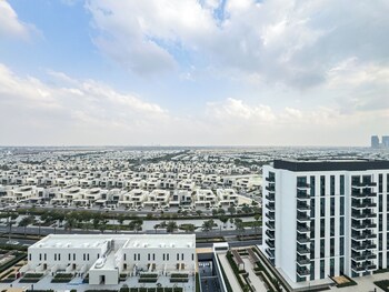 superhost 1br near dubai hills mall