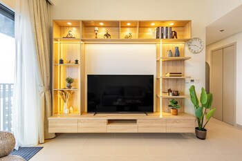 superhost 1br near dubai hills mall