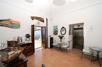 la casa del melograno