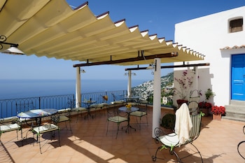 la casa del melograno