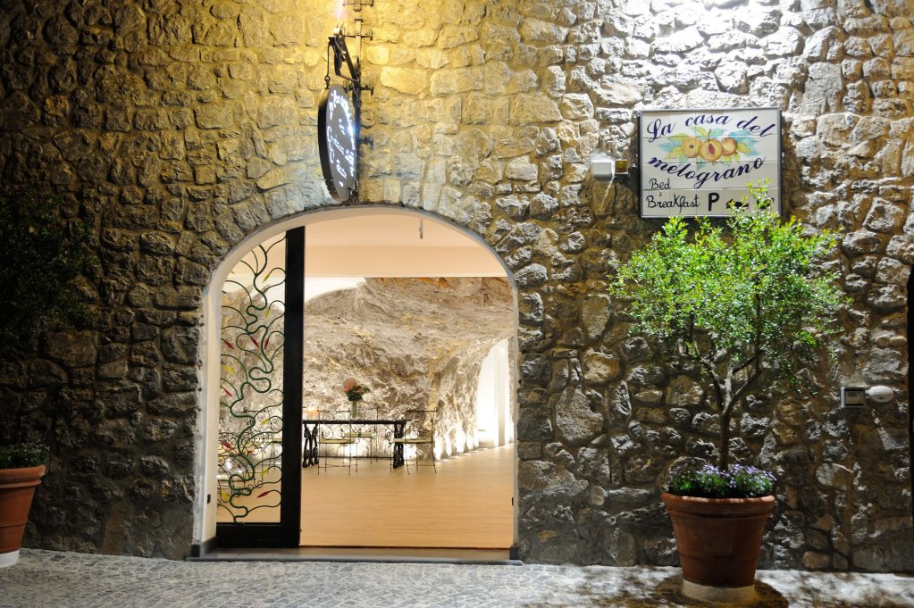 la casa del melograno