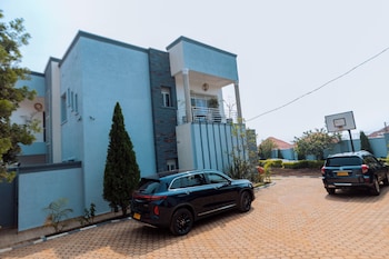 one click cozy suites