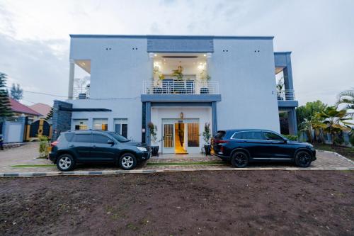 one click cozy suites