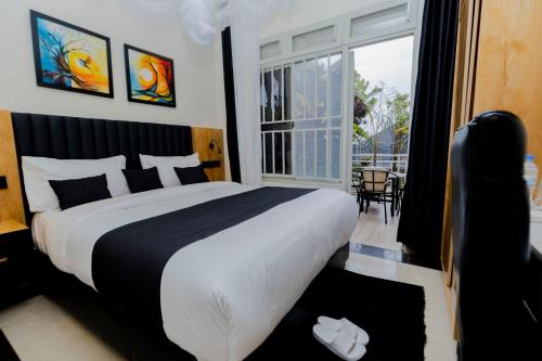 one click cozy suites