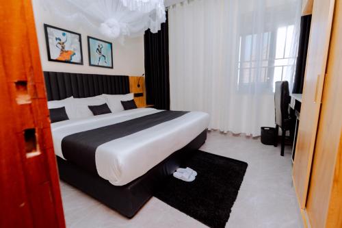 one click cozy suites