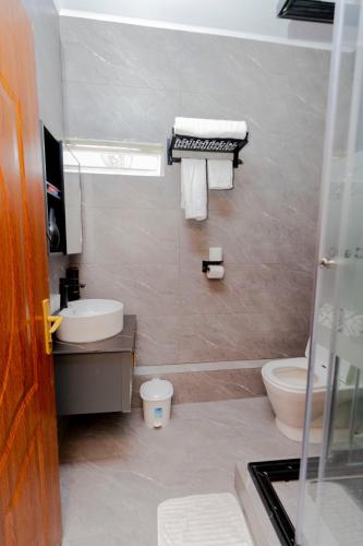 one click cozy suites