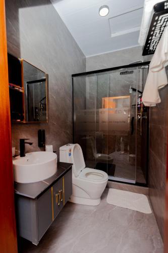 one click cozy suites