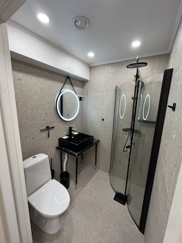 Oxbackens Hotell & Cafe,,3 star