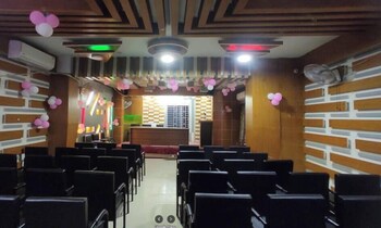 hotel sheraton kishorganj