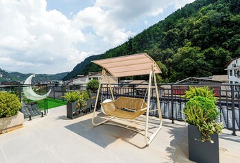 zhangjiajie yunxi scenic hotel