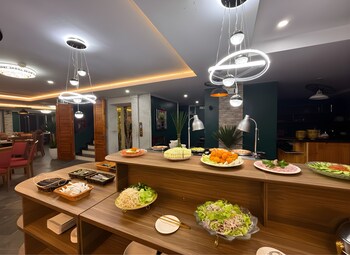 cloud chaser hotel