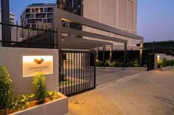 peravi suites at loxwood