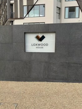 peravi suites at loxwood