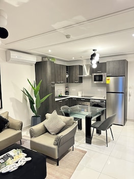 peravi suites at loxwood