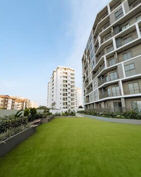 peravi suites at loxwood