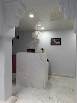meenakshi guest house