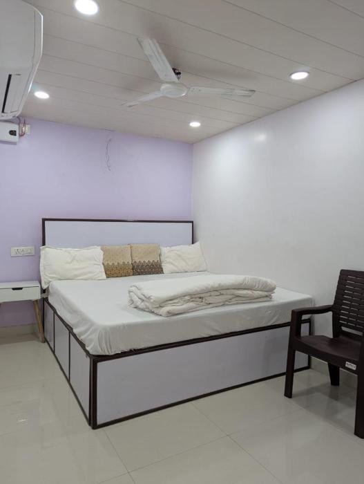 meenakshi guest house