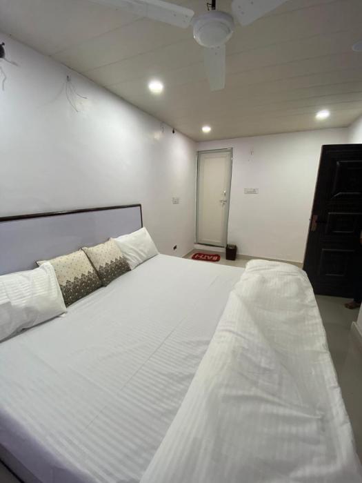 meenakshi guest house