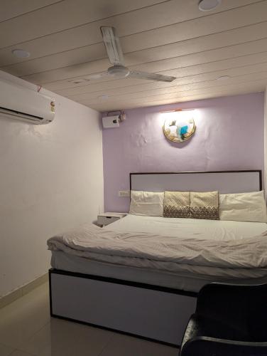 meenakshi guest house