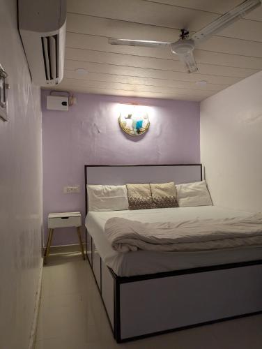 meenakshi guest house