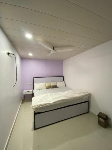 meenakshi guest house