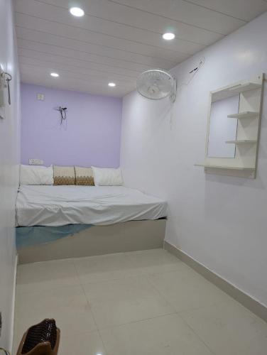 meenakshi guest house